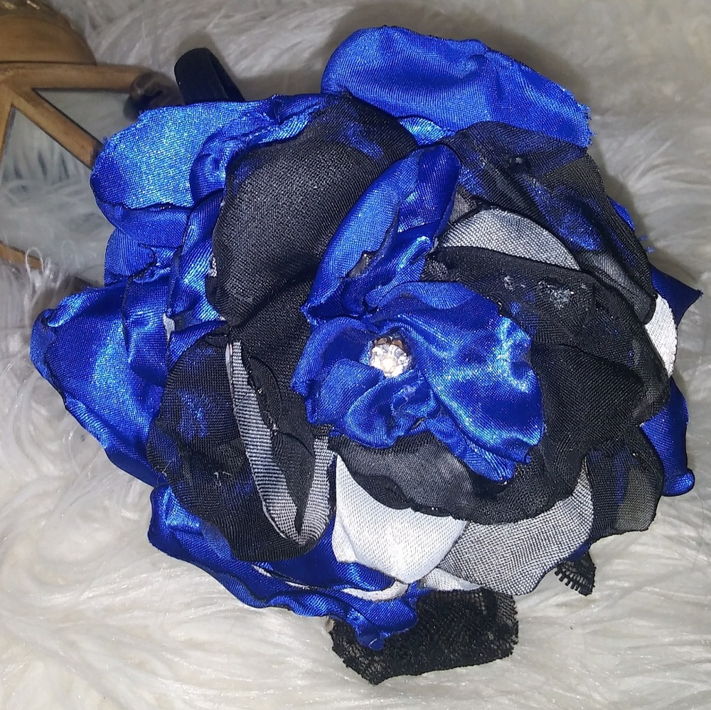 Bluelivesmatter handmade headband - Picture 4 of 4